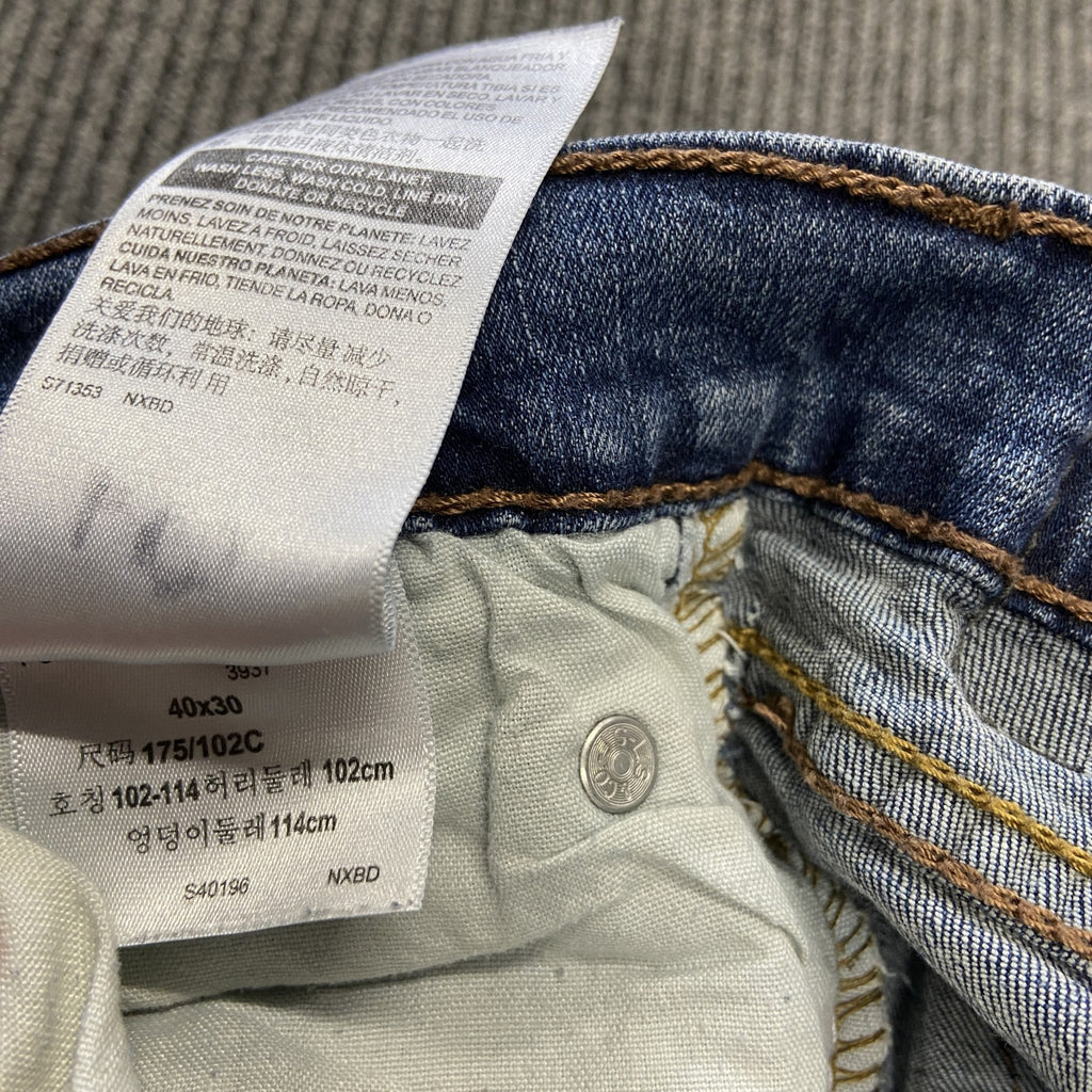 Levi’s　リーバイス　SIGNATURE　デニムパンツ/ジーンズ　ジップフライ　縦落ち　インディゴ　W40サイズ