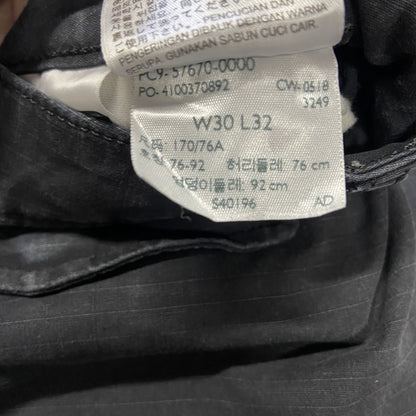 Levi’s　リーバイス　カーゴデニムパンツ/ジーンズ　ジップフライ　黒　ブラック　W30サイズ