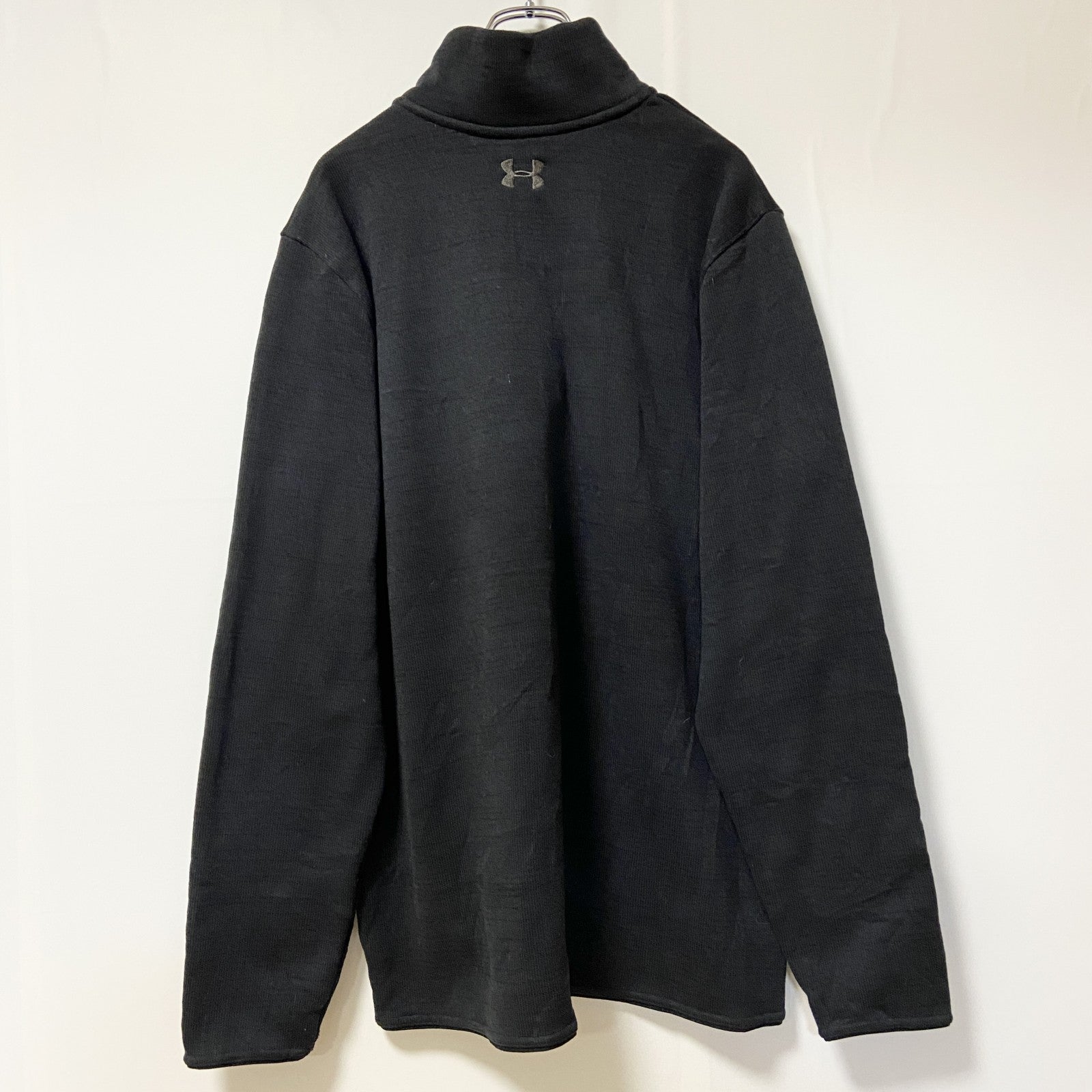 古着 used　UNDER ARMOU アンダーアーマー　ハーフボタンフリースジャケット　黒　ワンポイントロゴ刺繡　XXLサイズ