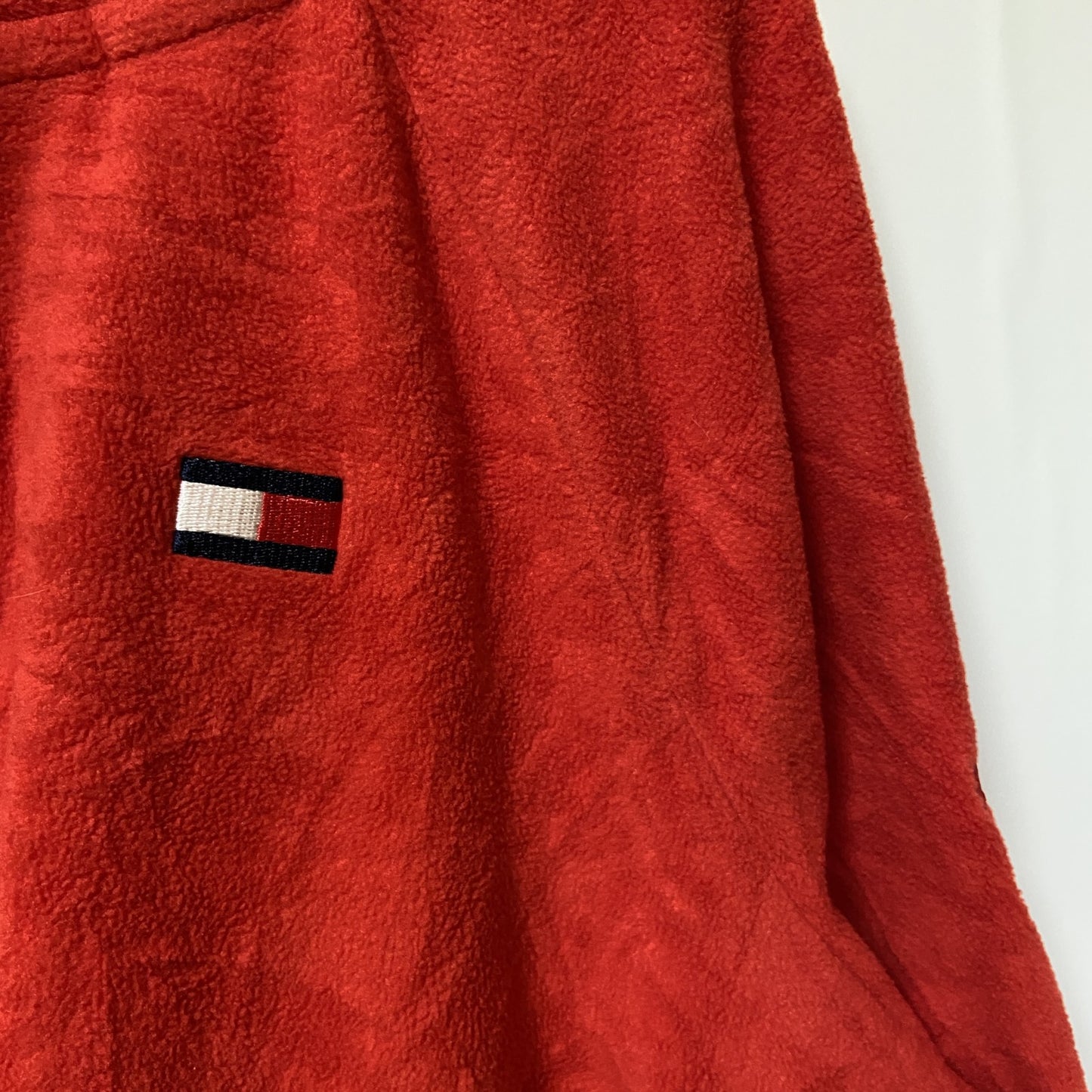 古着 used　TOMMY HILFIGER トミーヒルフィガー　長袖フルジップフリースジャケット　赤　ロゴ刺繡　XLサイズ