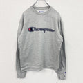 champion　チャンピオン　スウェット/トレーナー　ワッペン　クルーネック　現行　灰色　グレー　Sサイズ