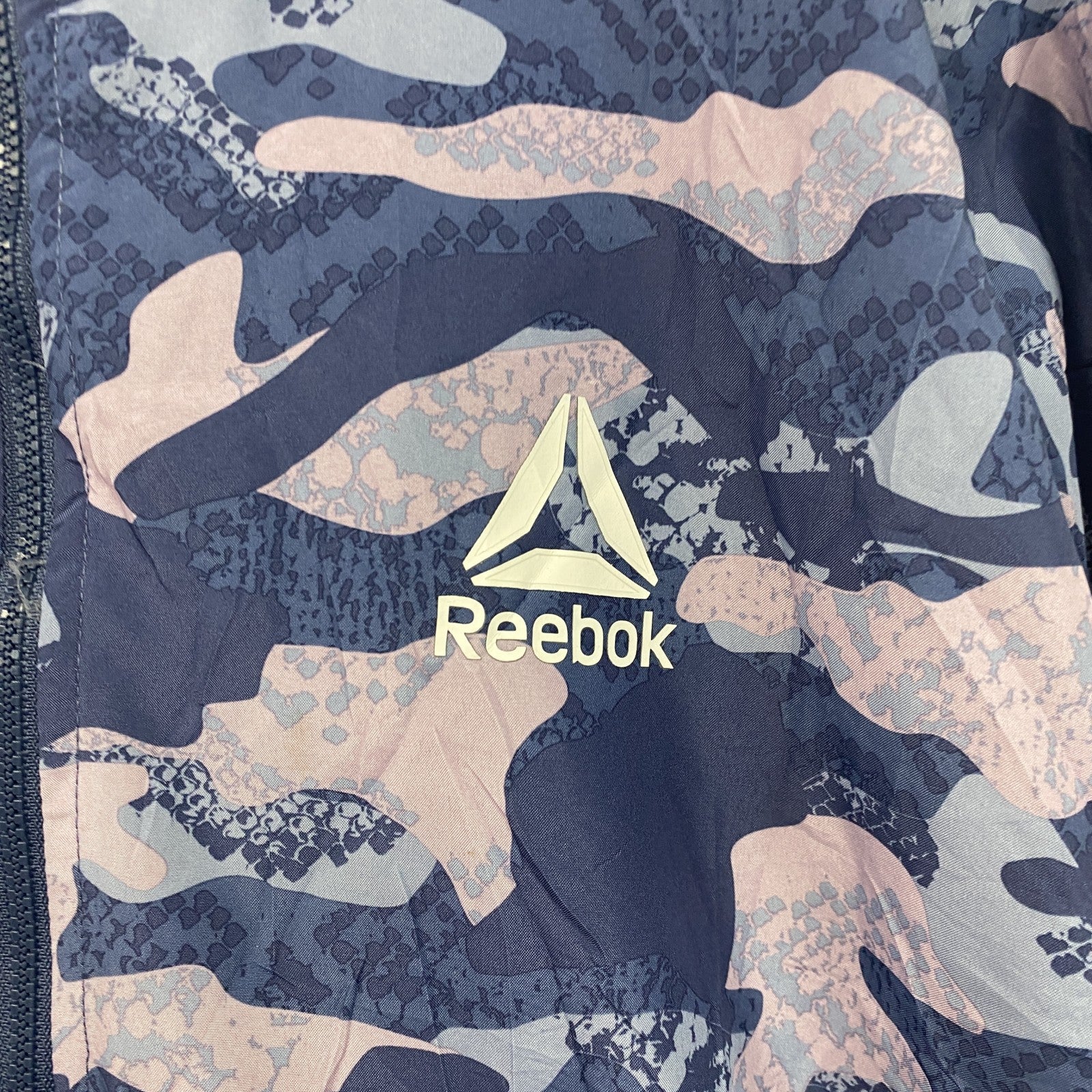 Reebok　リーボック　プルオーバージャケット　ハーフジップ　ワンポイント　カモ　ネイビー　Lサイズ