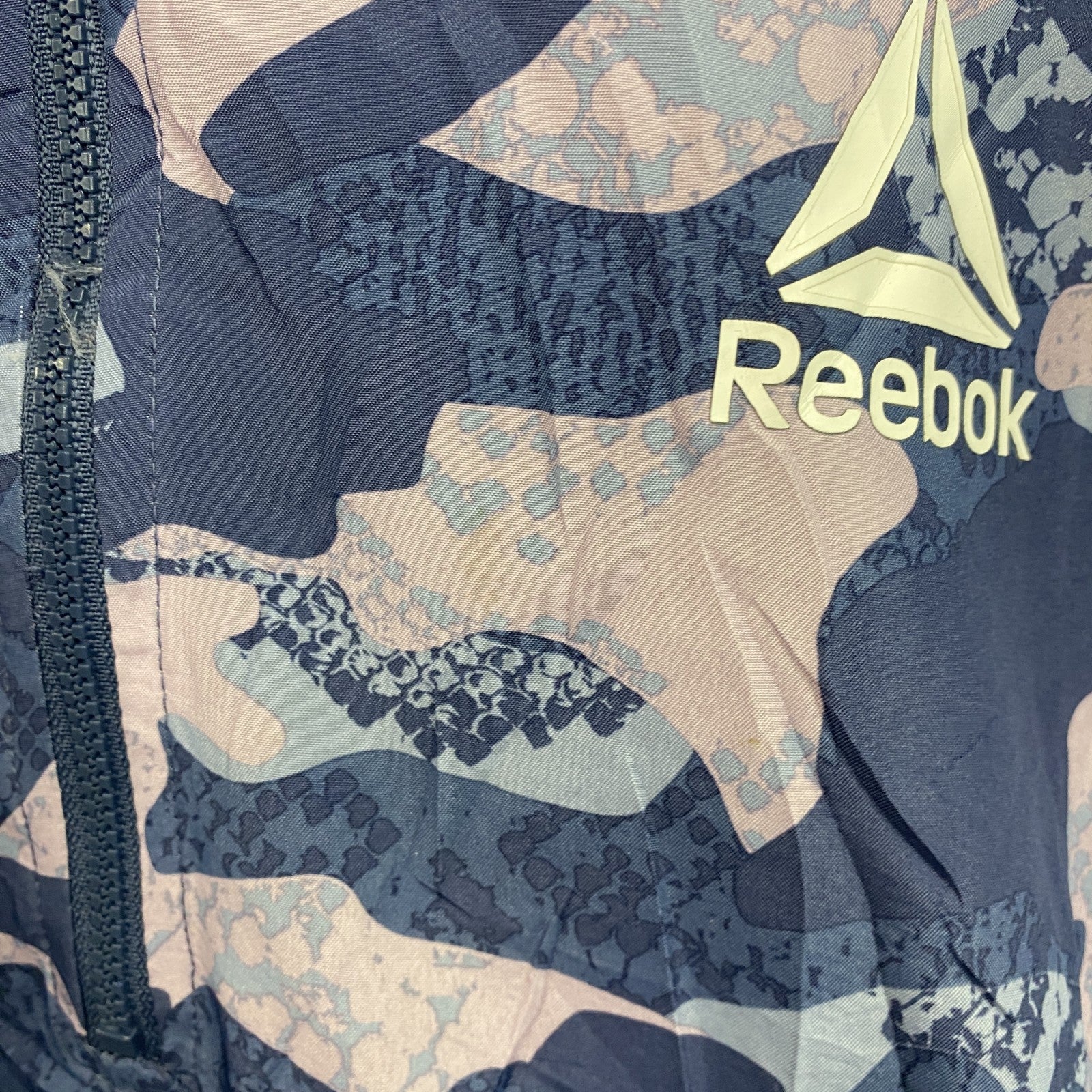 Reebok　リーボック　プルオーバージャケット　ハーフジップ　ワンポイント　カモ　ネイビー　Lサイズ