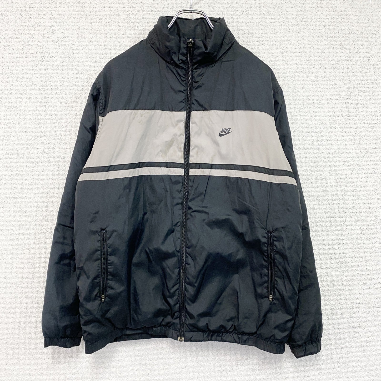 NIKE　ナイキ　中綿ジャケット　黒　ブラック　Mサイズ