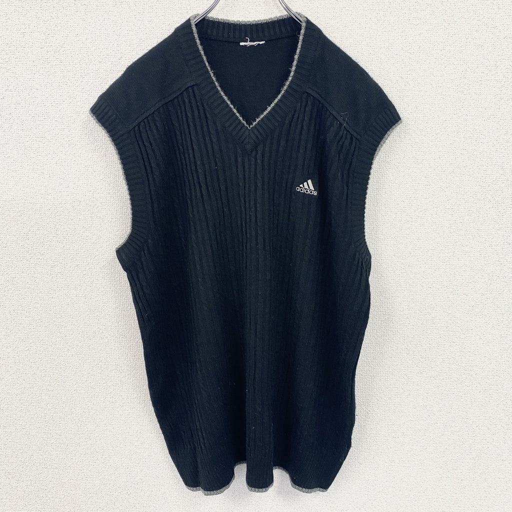 adidas　アディダス　アクリルニットベスト　Vネック　ワンポイント刺ロゴ　黒　ブラック