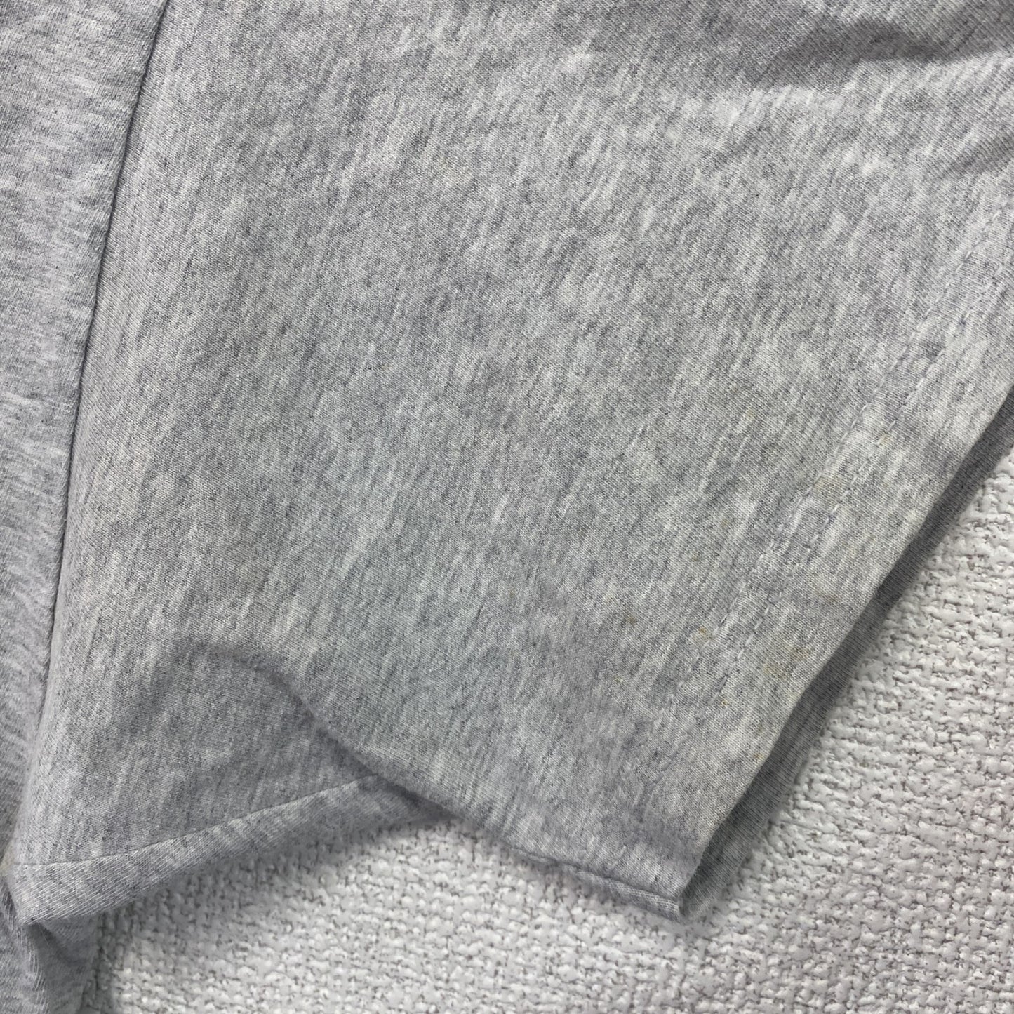 AW　半袖プリントTシャツ　パロディT　唇　灰色　グレー　Lサイズ