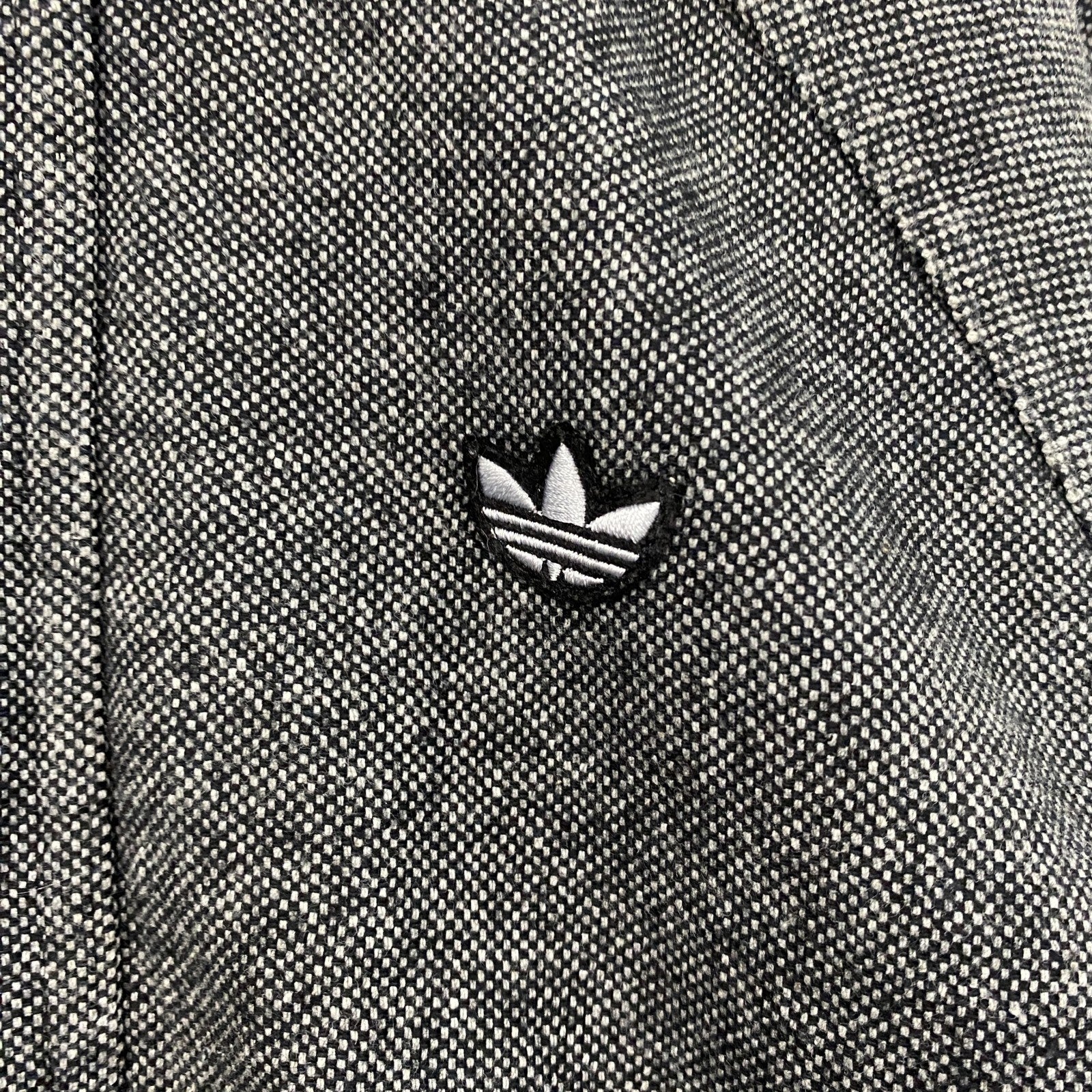 adidas　アディダス　ブルゾン/スイングトップ　比翼仕立て　トレフォイルロゴ　灰色　グレー　Mサイズ