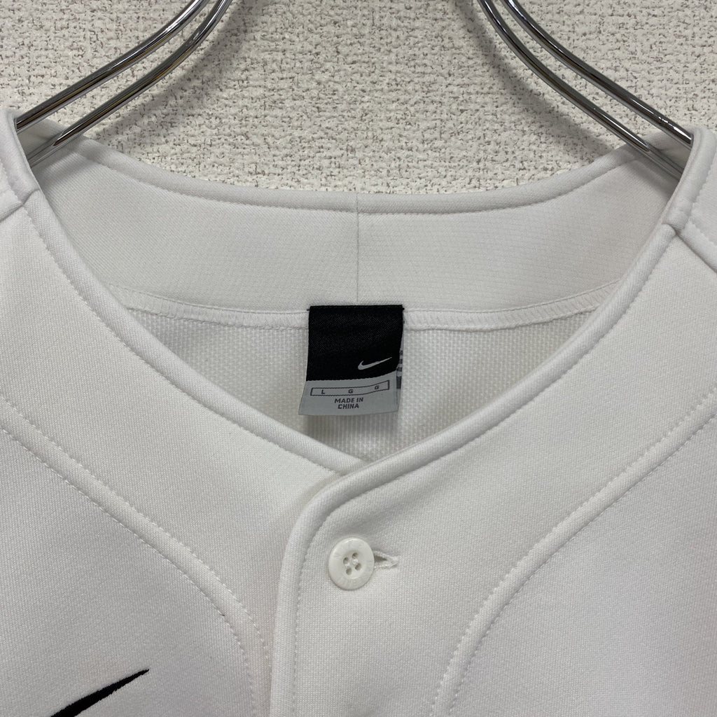 NIKE　ナイキ　半袖ベースボールTシャツ　スウッシュ　白　ホワイト　Lサイズ