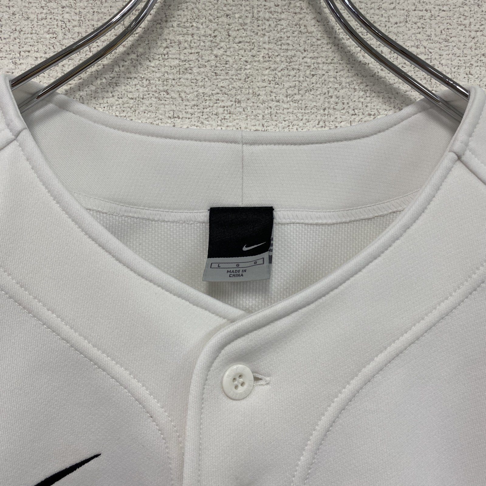 NIKE　ナイキ　半袖ベースボールTシャツ　スウッシュ　白　ホワイト　Lサイズ