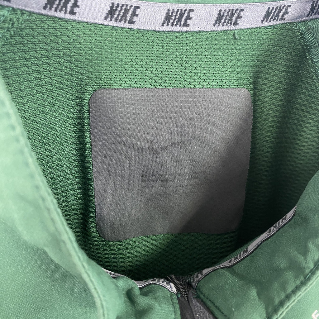 NIKE　ナイキ　プルオーバージャケット　ハーフジップ　ワンポイント　緑　グリーン