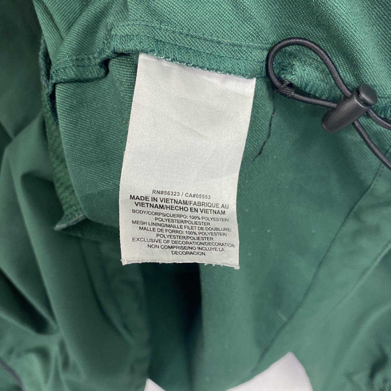 NIKE　ナイキ　プルオーバージャケット　ハーフジップ　ワンポイント　緑　グリーン