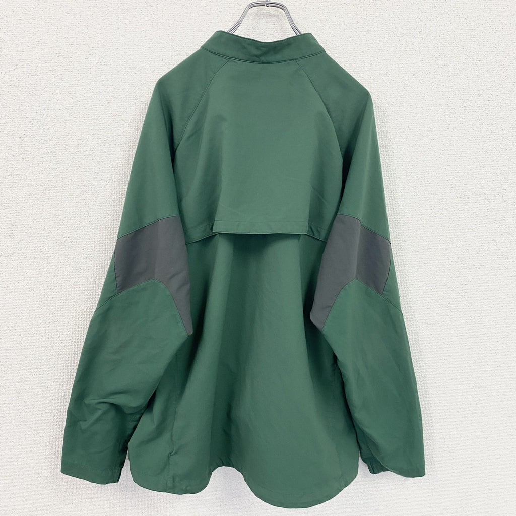 NIKE　ナイキ　プルオーバージャケット　ハーフジップ　ワンポイント　緑　グリーン