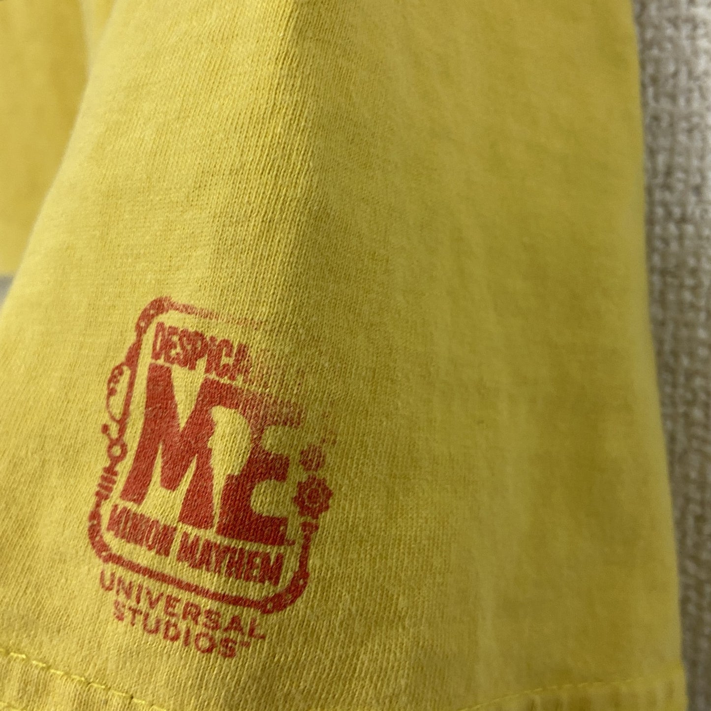 Minions　ミニオンズ　怪盗グルー　半袖Tシャツ　ムービーT　キャラクターT　黄色　イエロー　Lサイズ