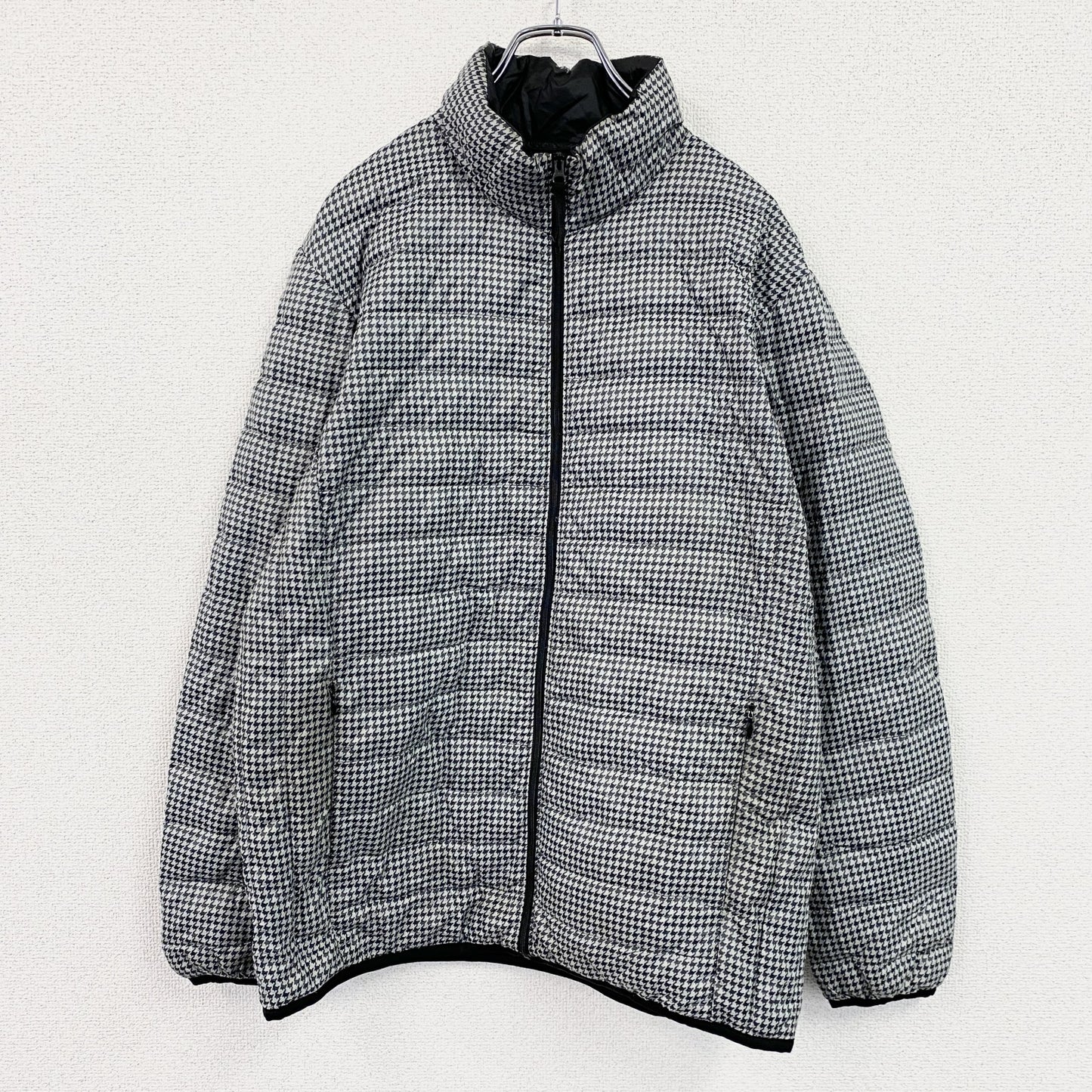 UNIQLO　ユニクロ　ウルトラライトダウンジャケット　ダウン90%　千鳥格子　黒　ブラック　Lサイズ