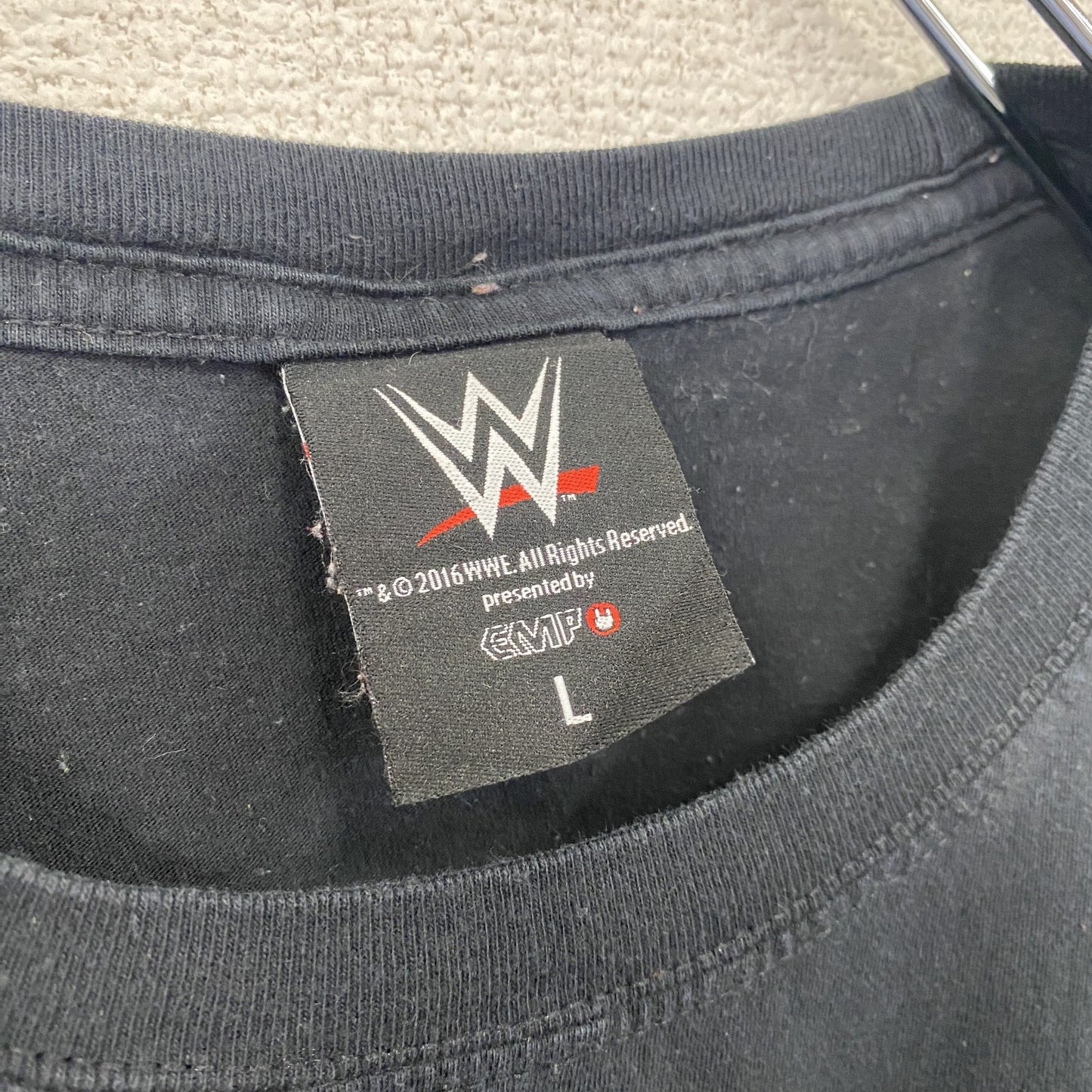 WWE　レッスルマニア32　半袖プリントTシャツ　ロゴT　オフィシャルT　黒　ブラック　Lサイズ