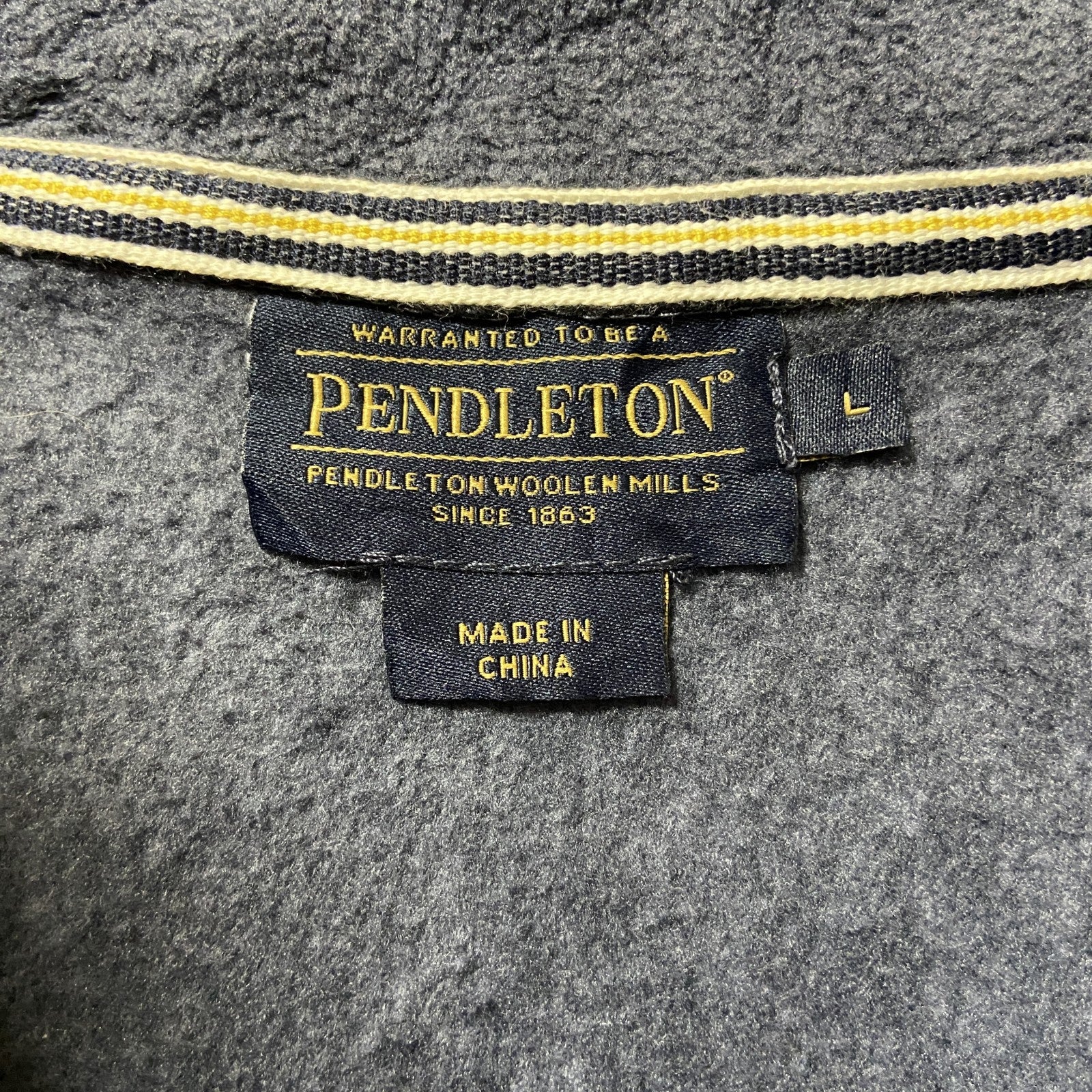 古着 used　PENDLETON ペンドルトン　長袖ハーフジップフリースジャケット　プルオーバー　ワンポイントワッペン　Lサイズ