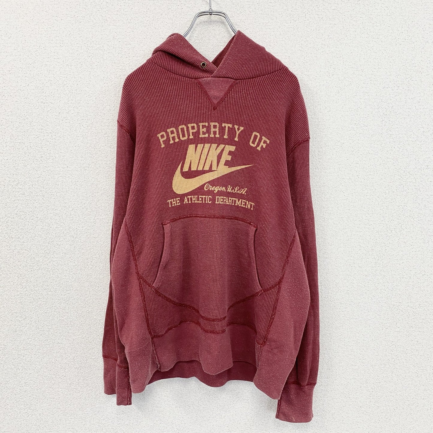 NIKE　ナイキ　スウェットパーカー/フーディー　前V　ワッフル生地　スウッシュ　赤　レッド　Lサイズ