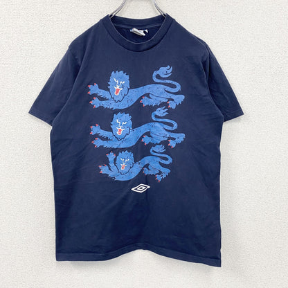 UMBRO　アンブロ　半袖プリントTシャツ　イングランドサッカー　紺　ネイビー　Mサイズ
