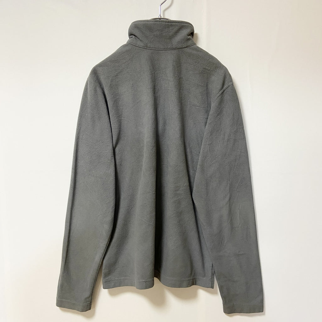 古着 used　NIKE FIT THERMA ナイキ　長袖ハーフジップフリースジャケット　ワンポイントロゴ刺繍　グレー　Mサイズ