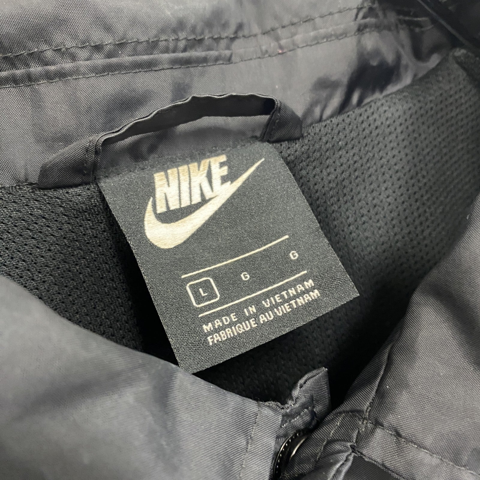 NIKE　ナイキ　JUST DO IT　コーチジャケット　フルボタンジャケット　スウッシュ　黒　ブラック　Lサイズ