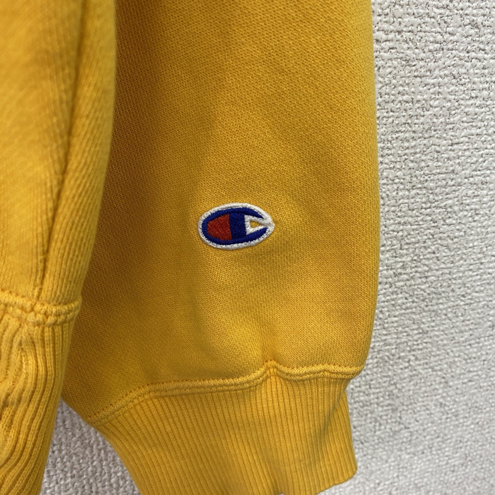 90s　Champion　チャンピオン　スウェット/トレーナー　ヴィンテージ　刺繍ロゴ　黄色　イエロー　XLサイズ