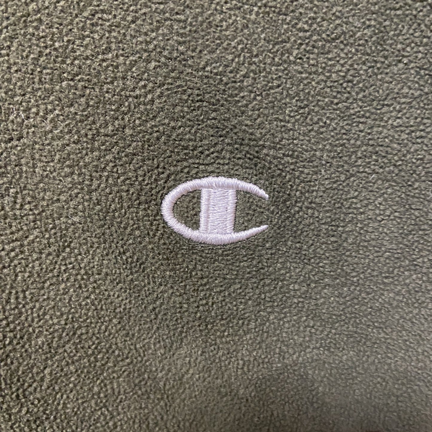 古着 used　Champion チャンピオン　長袖ハーフジップフリースジャケット　ワンポイントロゴ刺繍　カーキ　Mサイズ