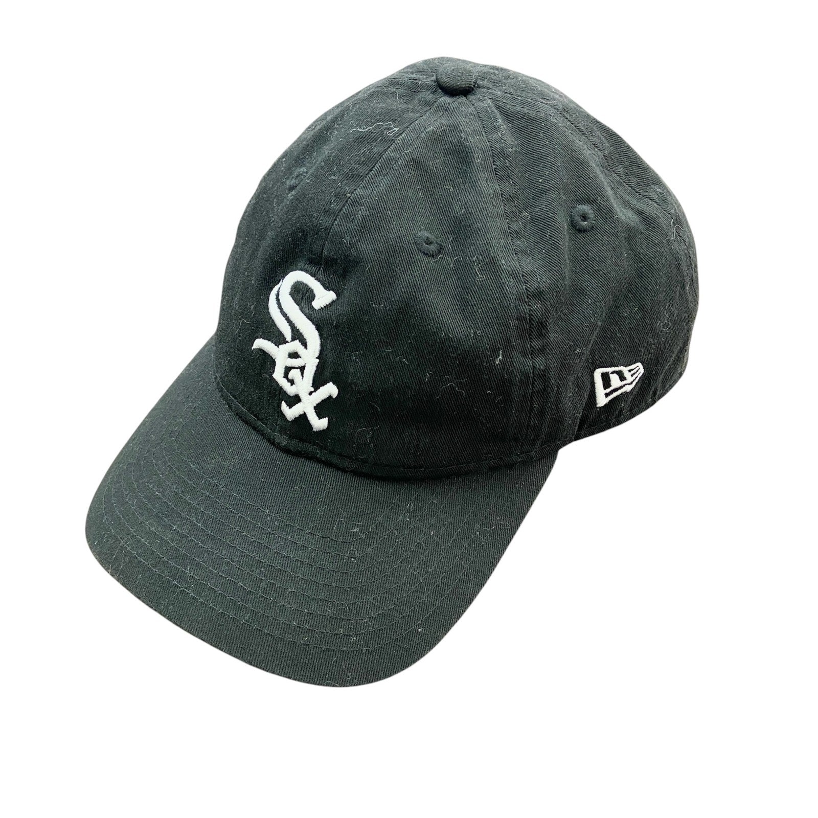NEW ERA　シカゴホワイトソックス　キャップ　刺繡ロゴ　黒　ブラック