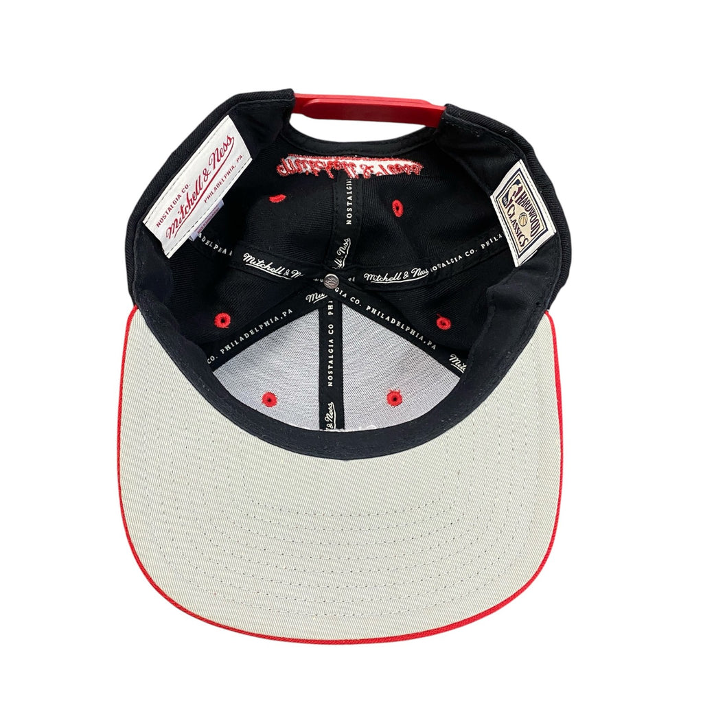 Chicago Bulls　シカゴブルス　NBA　6パネルキャップ　ベースボールキャップ　黒　ブラック　赤　レッド