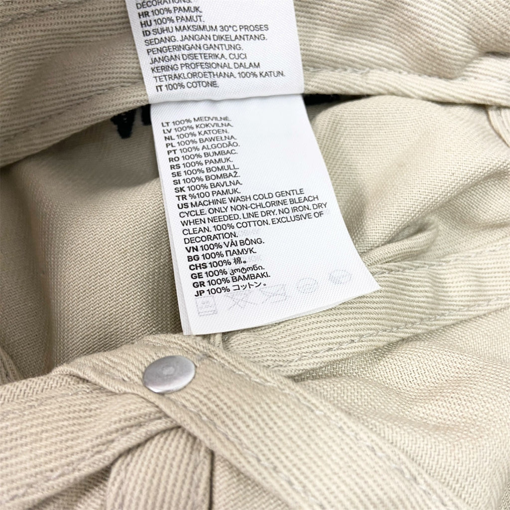H&M　エイチアンドエム　ツバなしキャップ　白　ホワイト