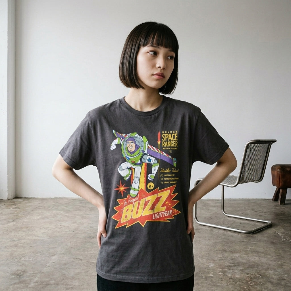 TOY STORY　トイストーリー　DISNEY　ディズニー　The Original Buzz　バズライトイヤー　半袖プリントＴシャツ　オフィシャル　グレー　Lサイズ【新品・正規品】